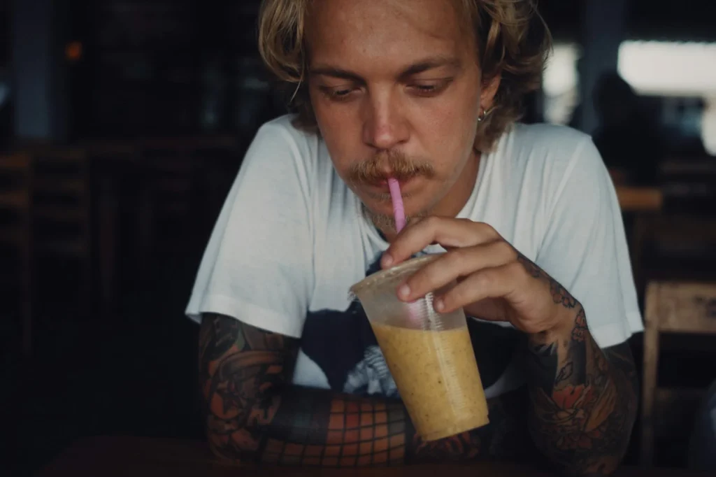 Navigating Straw Cups: A Guide to Leak-Free Sips & Easy Cleaning