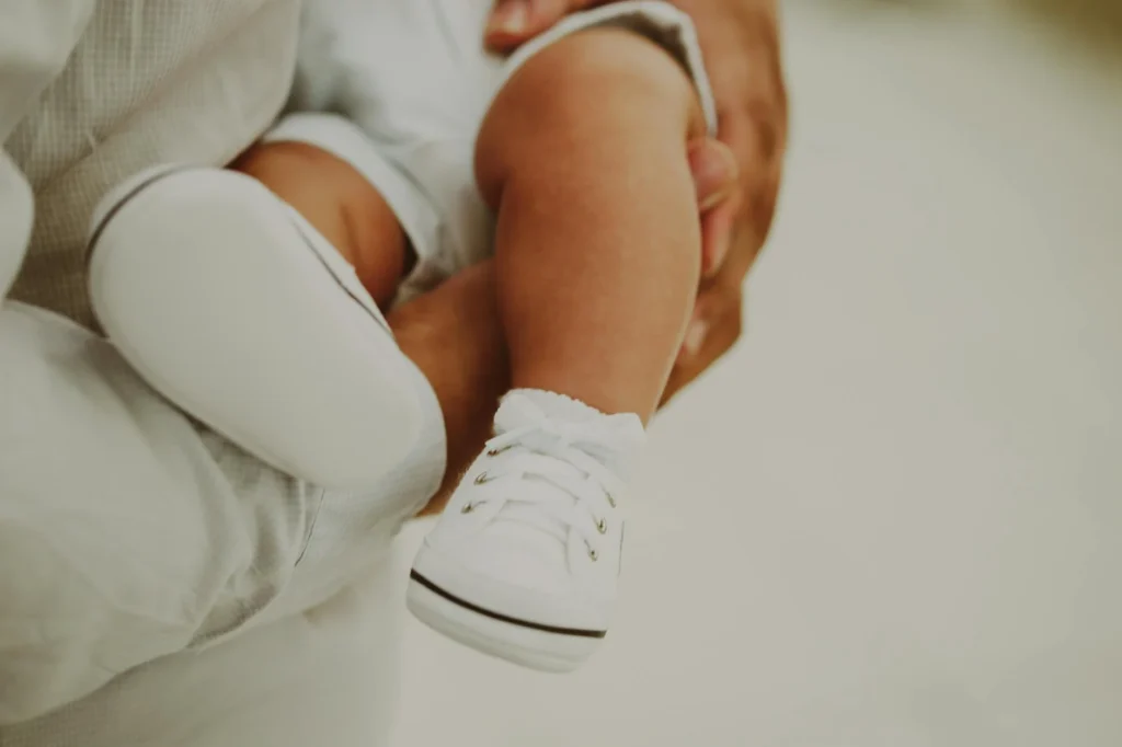 Easing Baby Gas: Gentle Comfort for Your 3-Week-Old