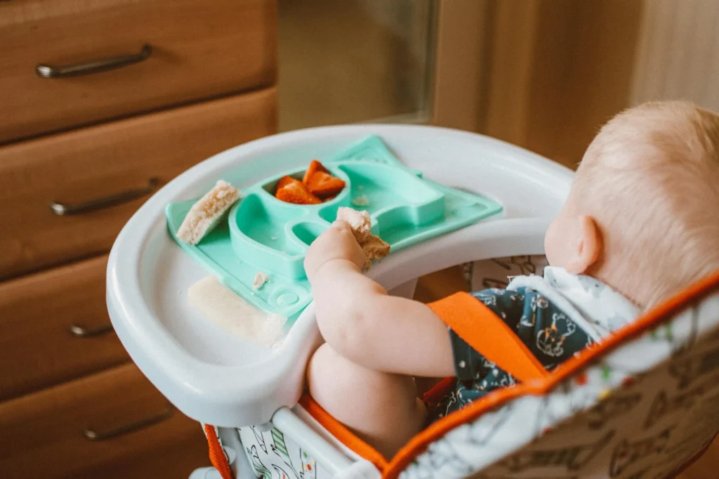 Navigating Picky Eating at 14 Months: A Gentle, Pressure-Free Approach