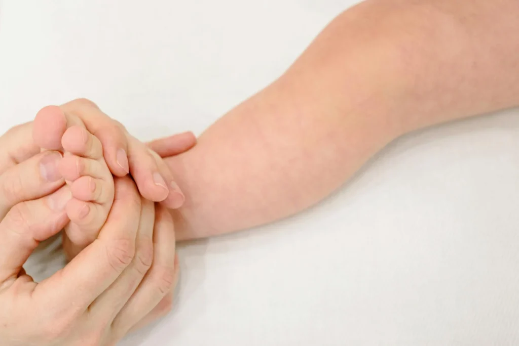 Easing Baby Gas: Gentle Comfort for Your 3-Week-Old