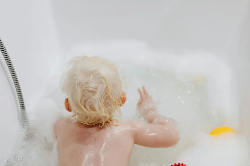 Splish-Splash Struggles? Turning Bathtime Battles into Bubbles of Fun for Your Toddler