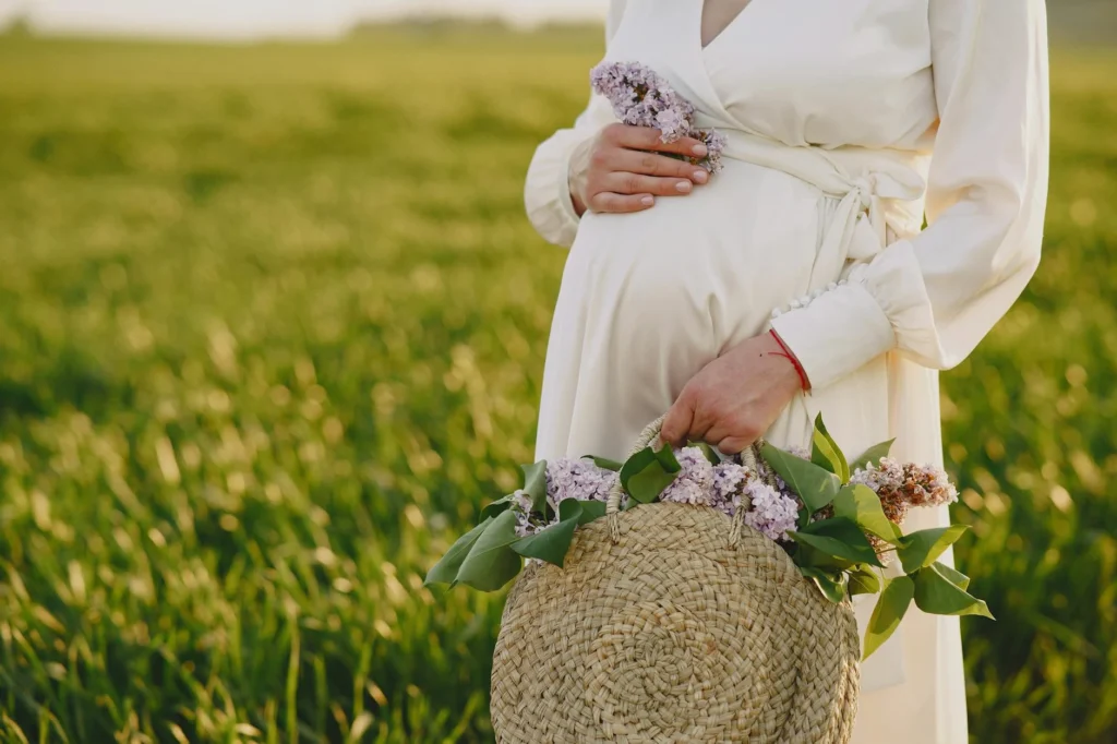18 Weeks Pregnant: Feeling Baby Move – Your First Flutters