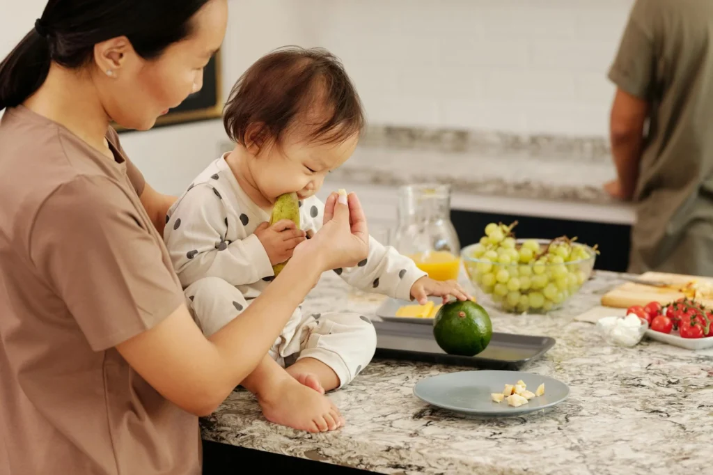 7-Month-Old Baby: Exploring Safe Finger Foods by Texture