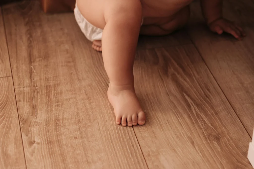 42-Week-Old Baby: Mastering the Minimal Diaper Bag