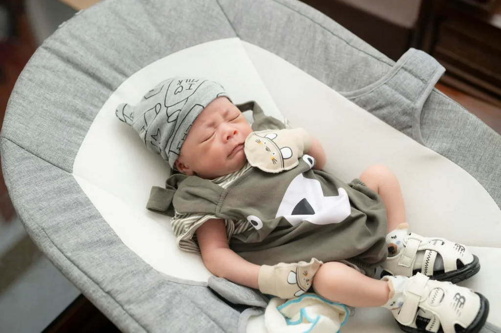 Your 4-Week-Old Baby: Milestones, Sleep, and Feeding Guide