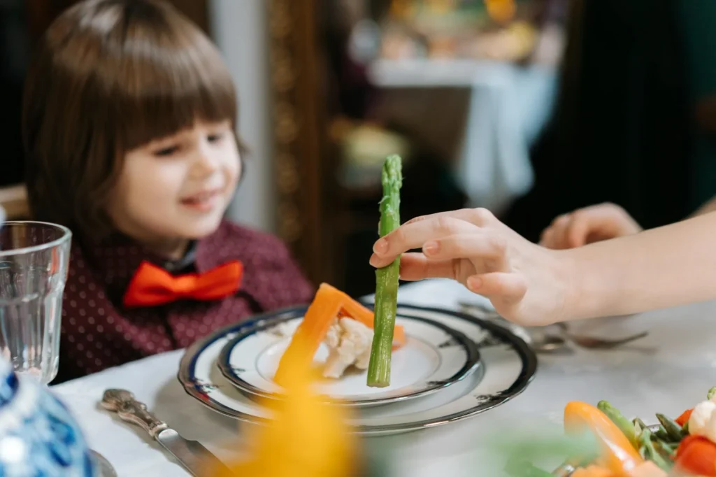33-Month-Old Toddler: Nurturing Mealtime Manners with Gentle Rules